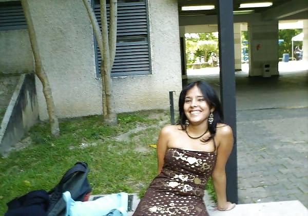 25P Mexican university girl