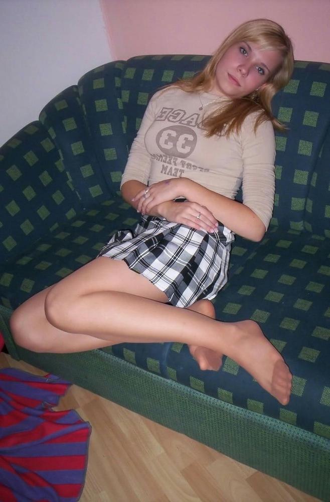 25P Sexy MILFs and GILFs wearing Tights 4