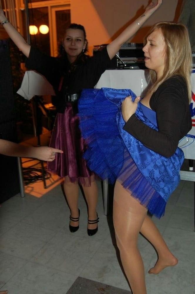 25P Sexy MILFs and GILFs wearing Tights 4