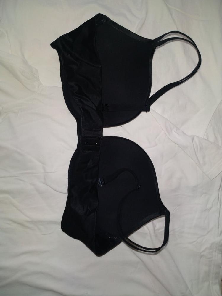 10P My gf victoria secrets bra 38c