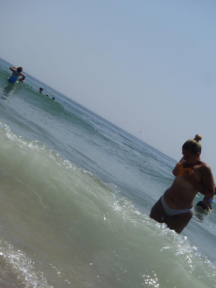 12P thick pawg milf in bikini