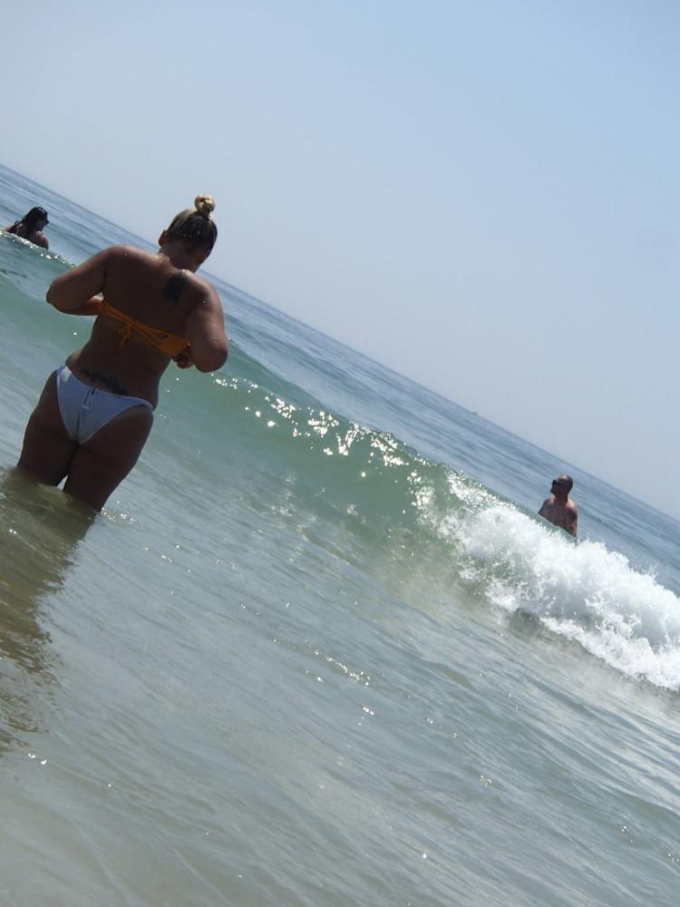 12P thick pawg milf in bikini