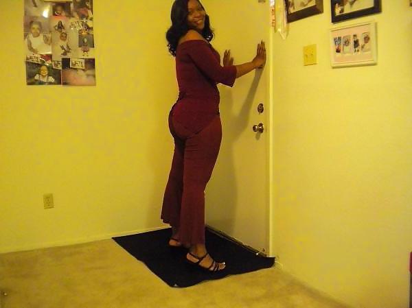 11P Thick n the Hips and Ass for Days