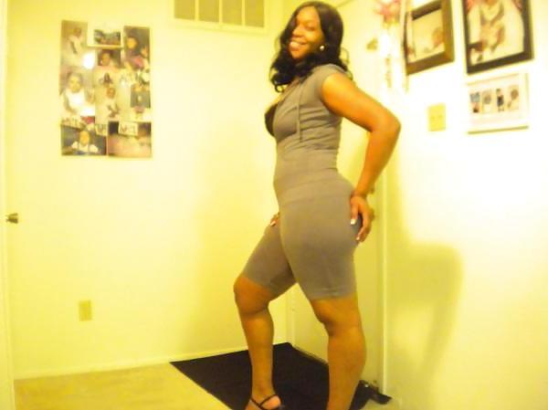 11P Thick n the Hips and Ass for Days