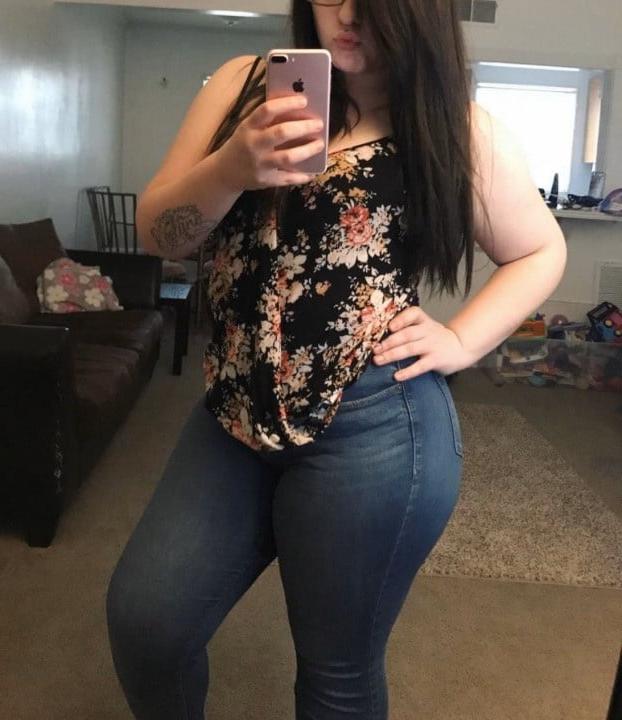 10P Young Thick Milf