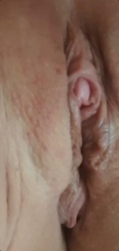 25P Horny Milf