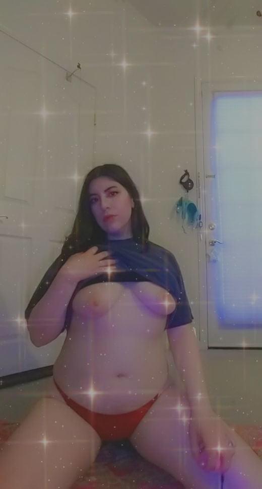 25P Lola's Pretty Lil Pussy