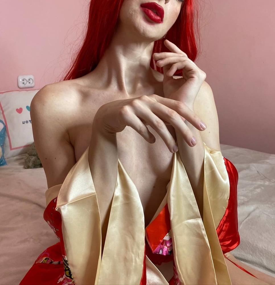 16P Japanese girl