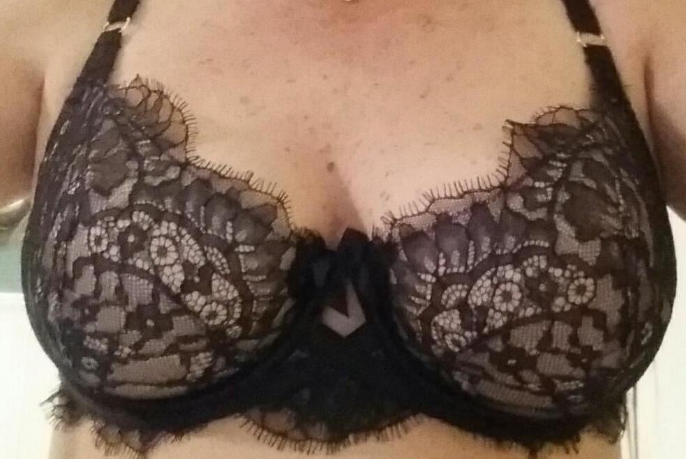 25P Flashing My Bra's In Public, Pick Your Favorite, Bra Lovers!