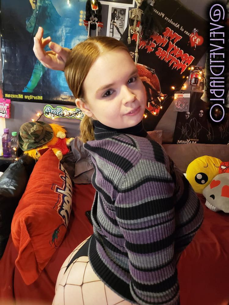 25P Let's Get Thick - Thicc Redhead Like You Looking - Week 205