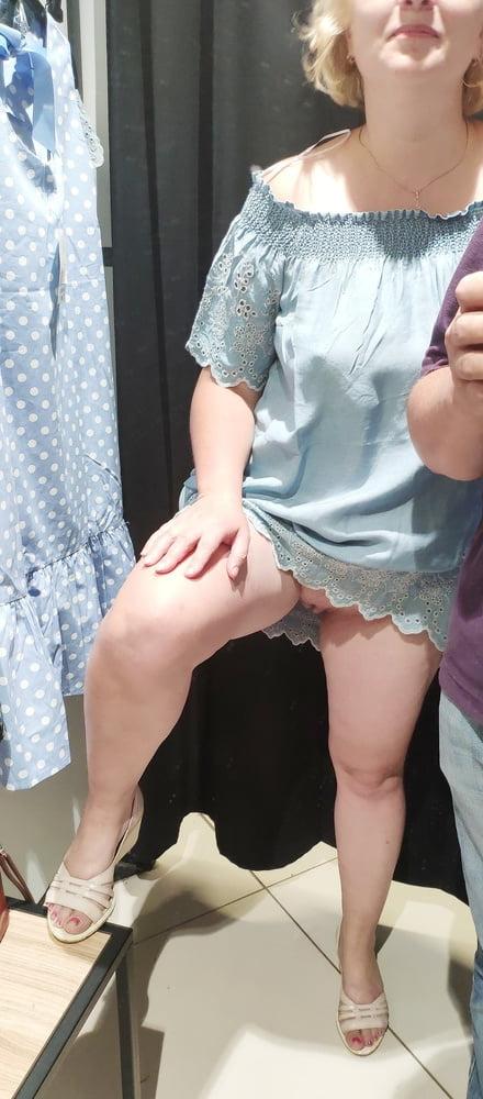 12P dressing room