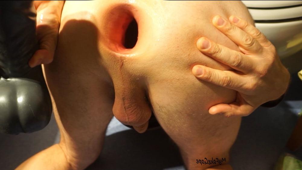 12P My Fake Gape 37
