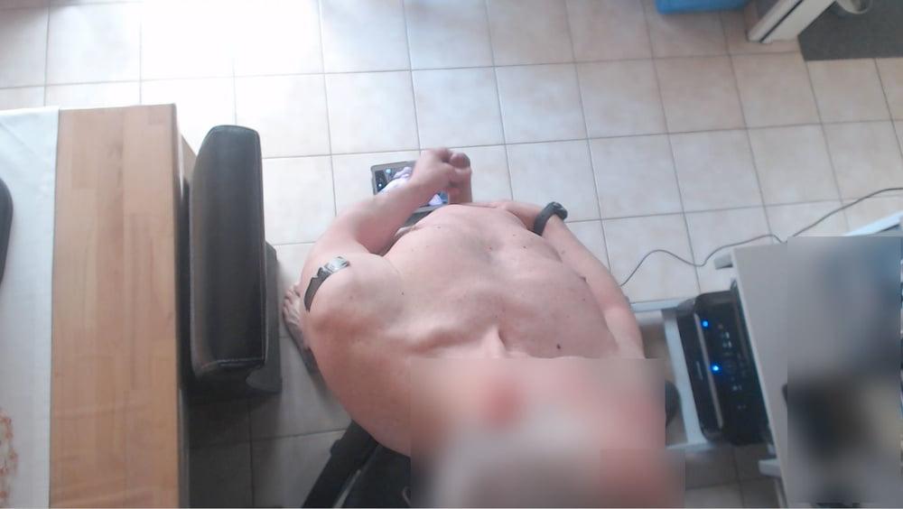 25P exhibitionist twink slowmotion cumshot closeup jerking 1