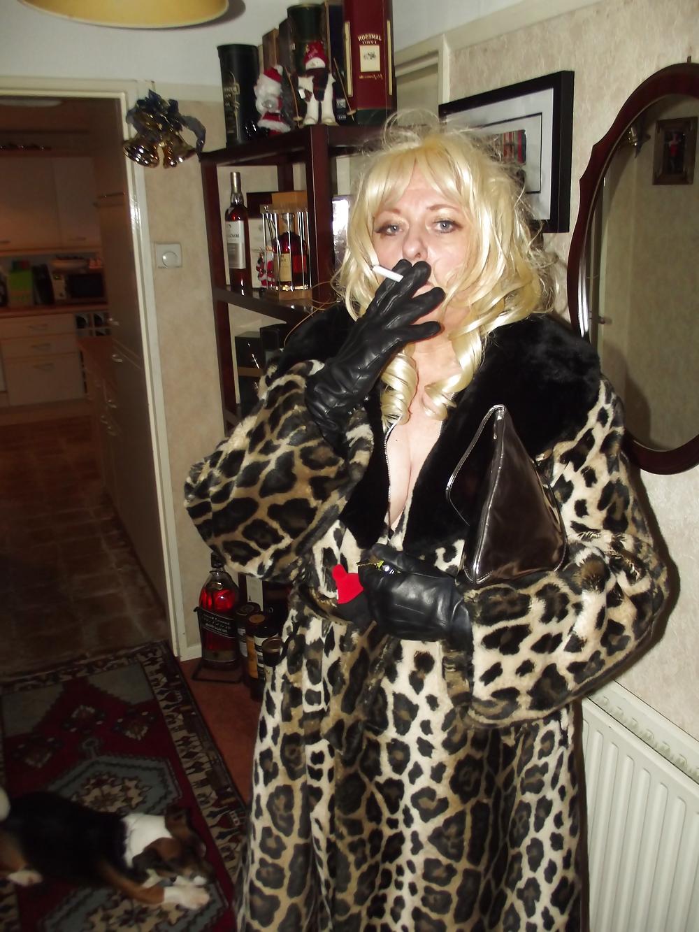 25P CHEATING WIFE