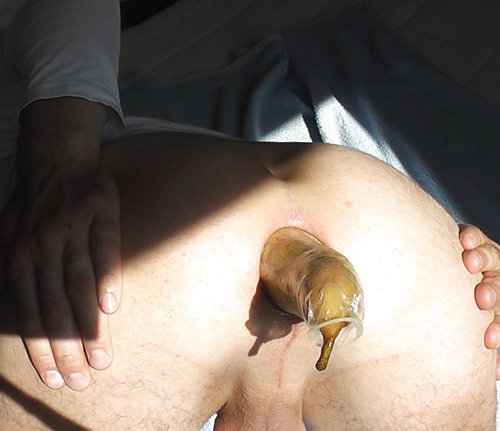 16P My asshole showing a big  gape gaping spread 06.2011