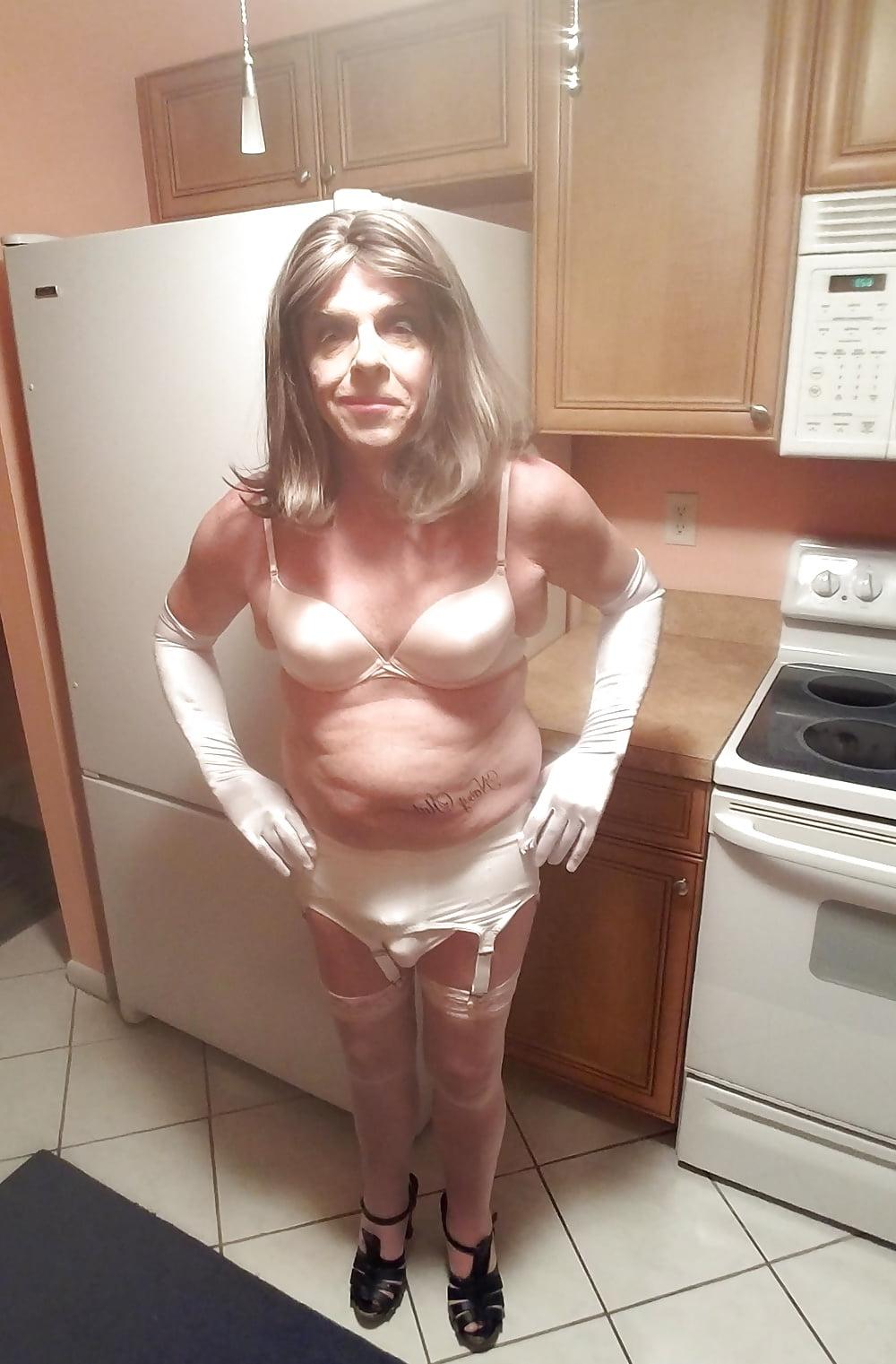 15P Roberta  shows off Her in white bra &amp; panties