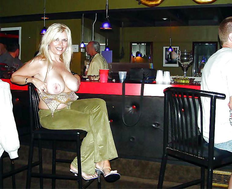 6P Bar Tender there a Girl in my Drink