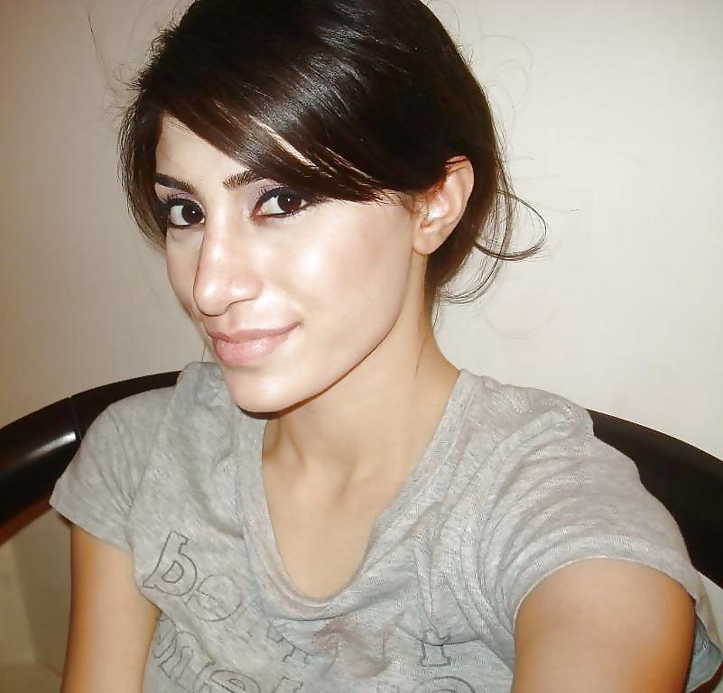 12P Gman Cum on Face of a Sexy Pakistani Slut