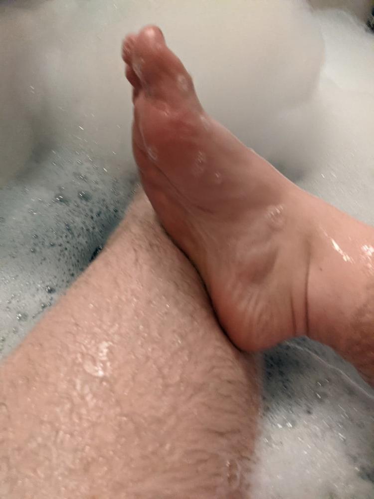 25P Bath Pictures #3 Clean and horny