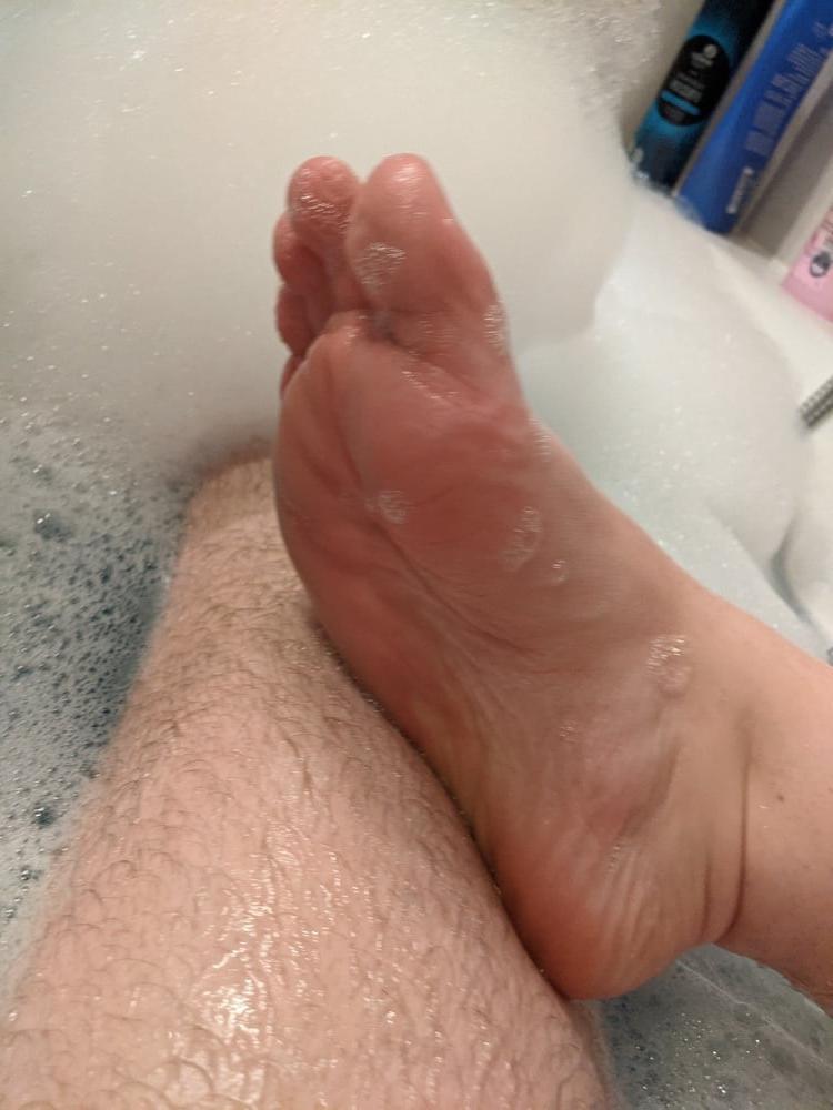 25P Bath Pictures #3 Clean and horny