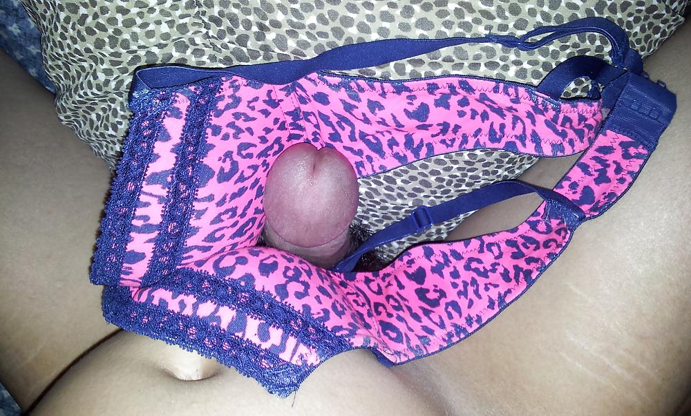 11P Cumming on my frens sister's la senza bra