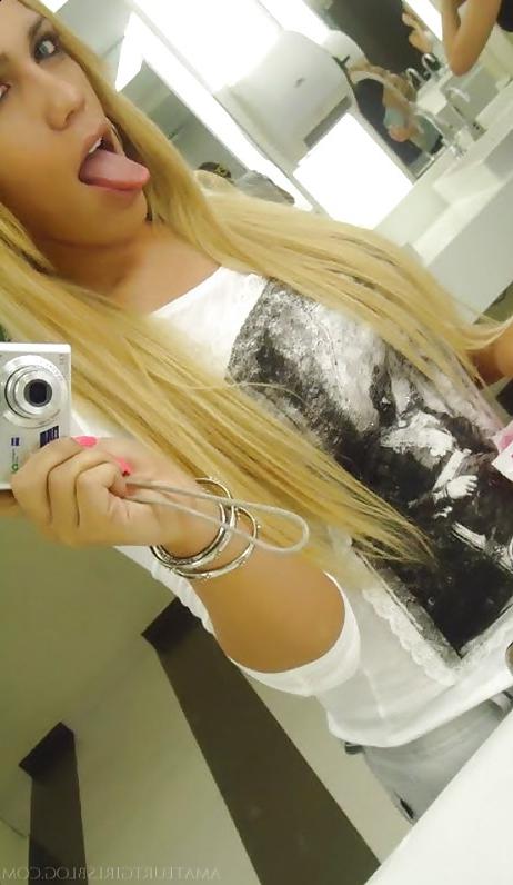 10P Amateur Blonde Tgirl Collection