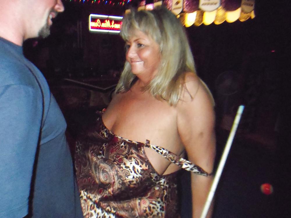 4P Fat cunt wife