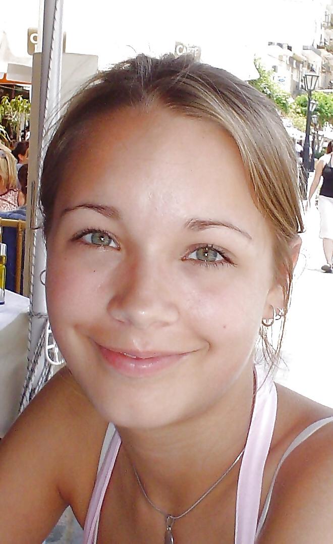 19P Random girl that I love to cum on