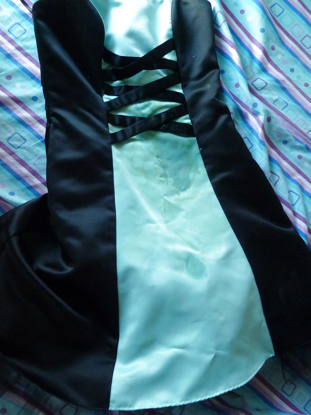 25P Cum on girlfriend's satin prom dress