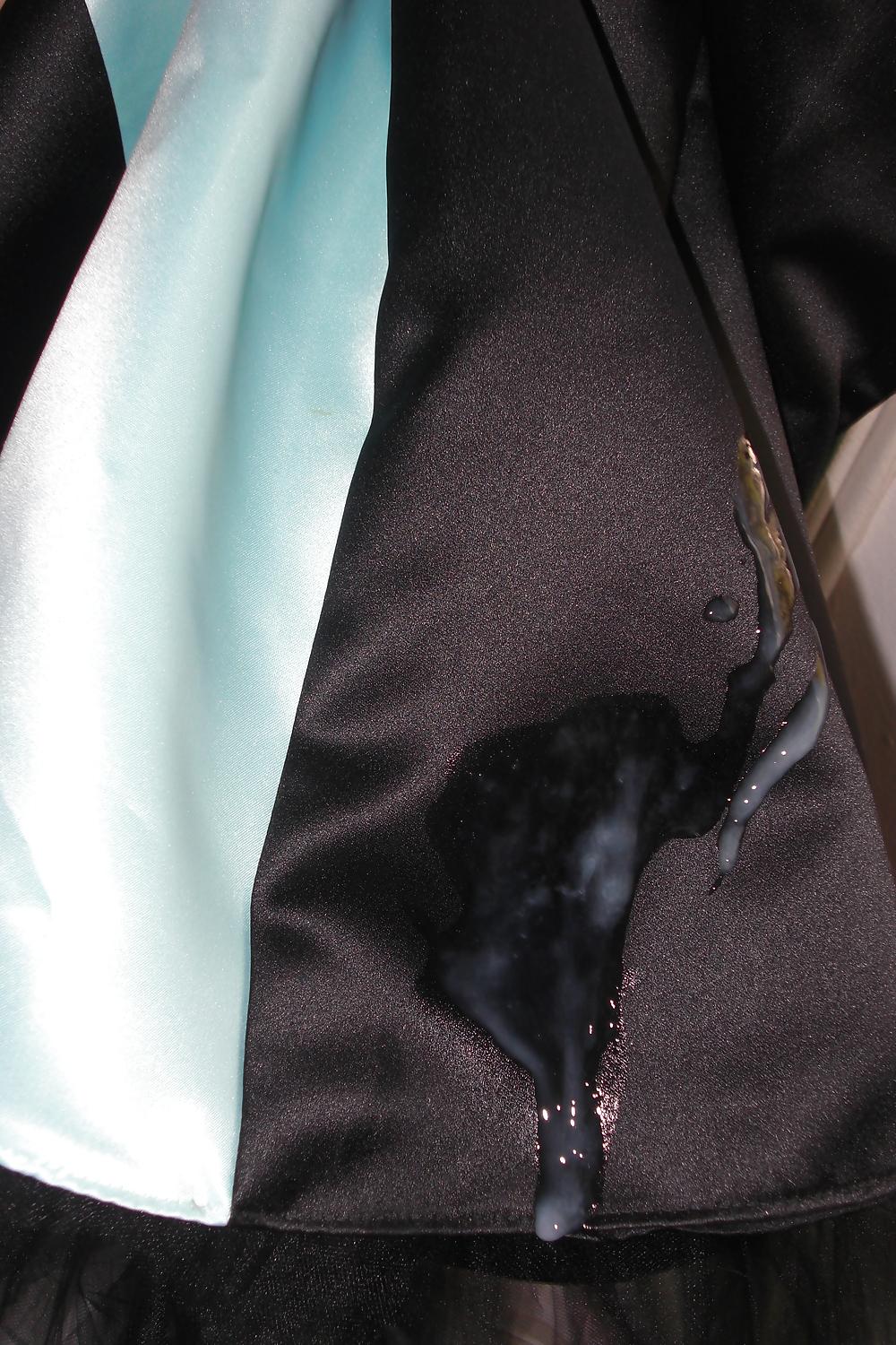 25P Cum on girlfriend's satin prom dress