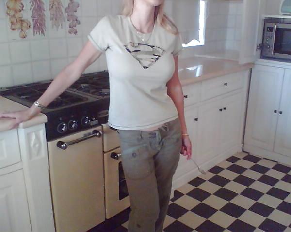25P Anonymous with huge fake tits!