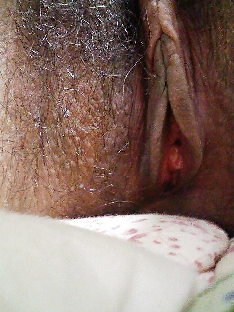 20P My mature Japanese girlfriend - hairy pussy pics