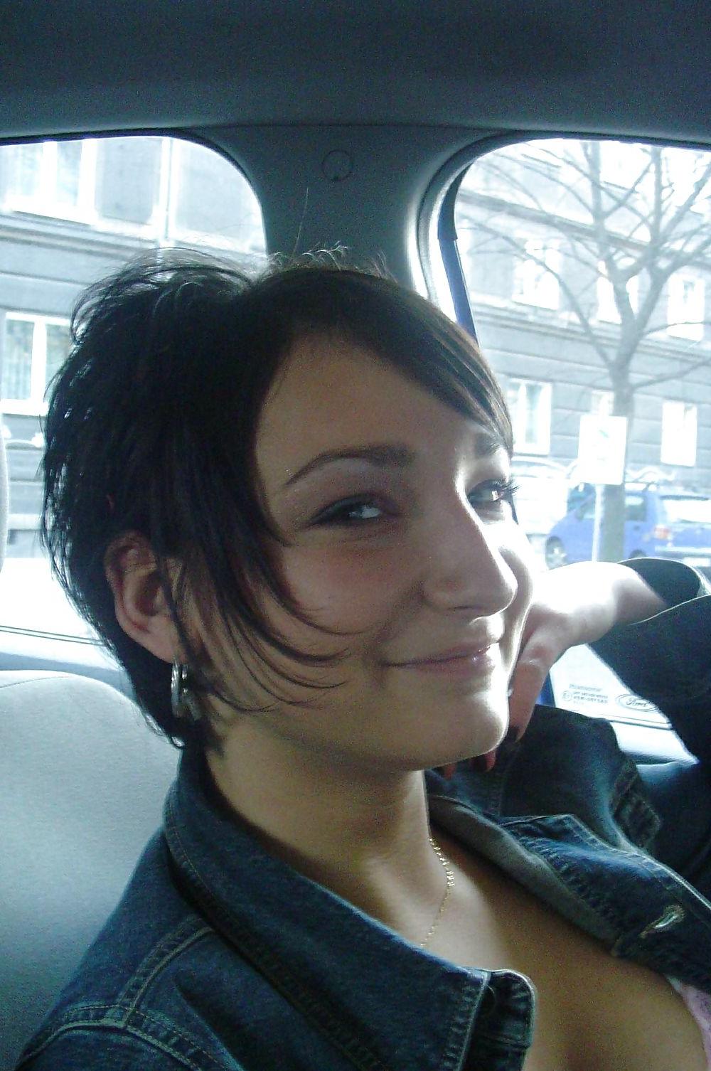 20P Hot Brunette (Private Pics)