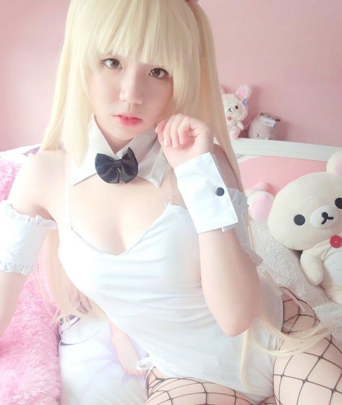 25P Princess Kittie nude