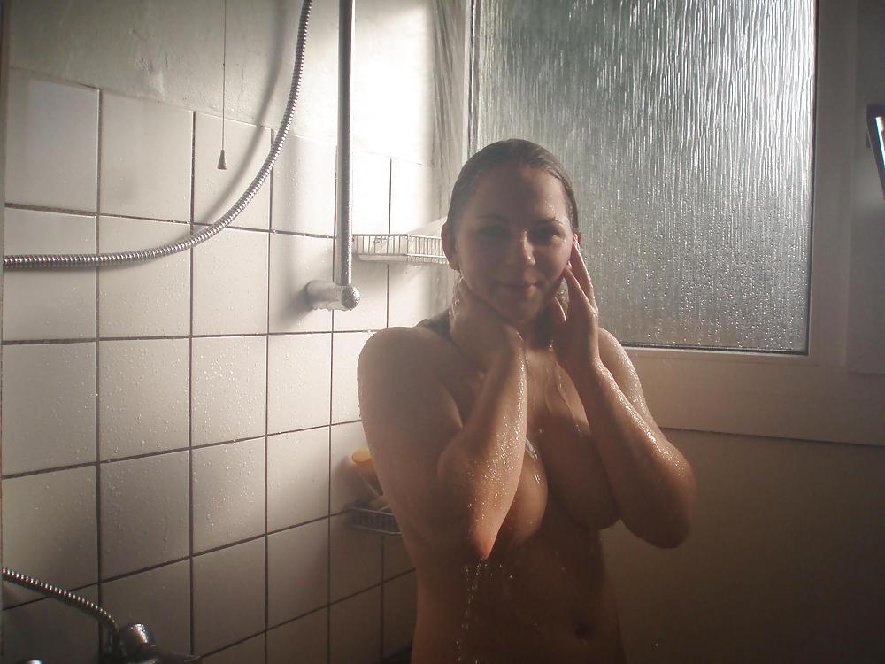 25P PERFECT - DICKE TITTEN UND SPERMAGEIL