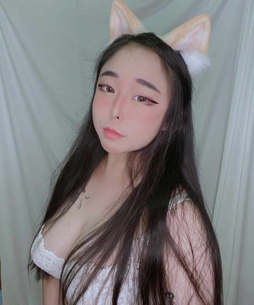 13P Peachsoju_princess nude