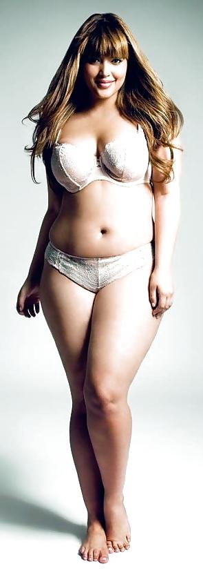 25P Pretty BBW Models (clothed)