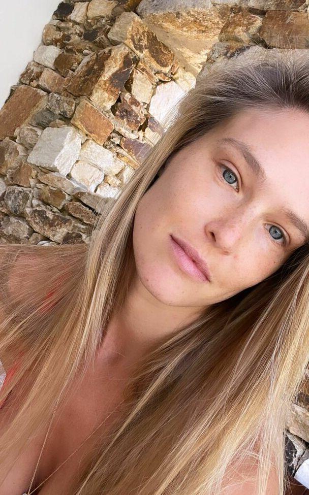 25P Bar Refaeli nude