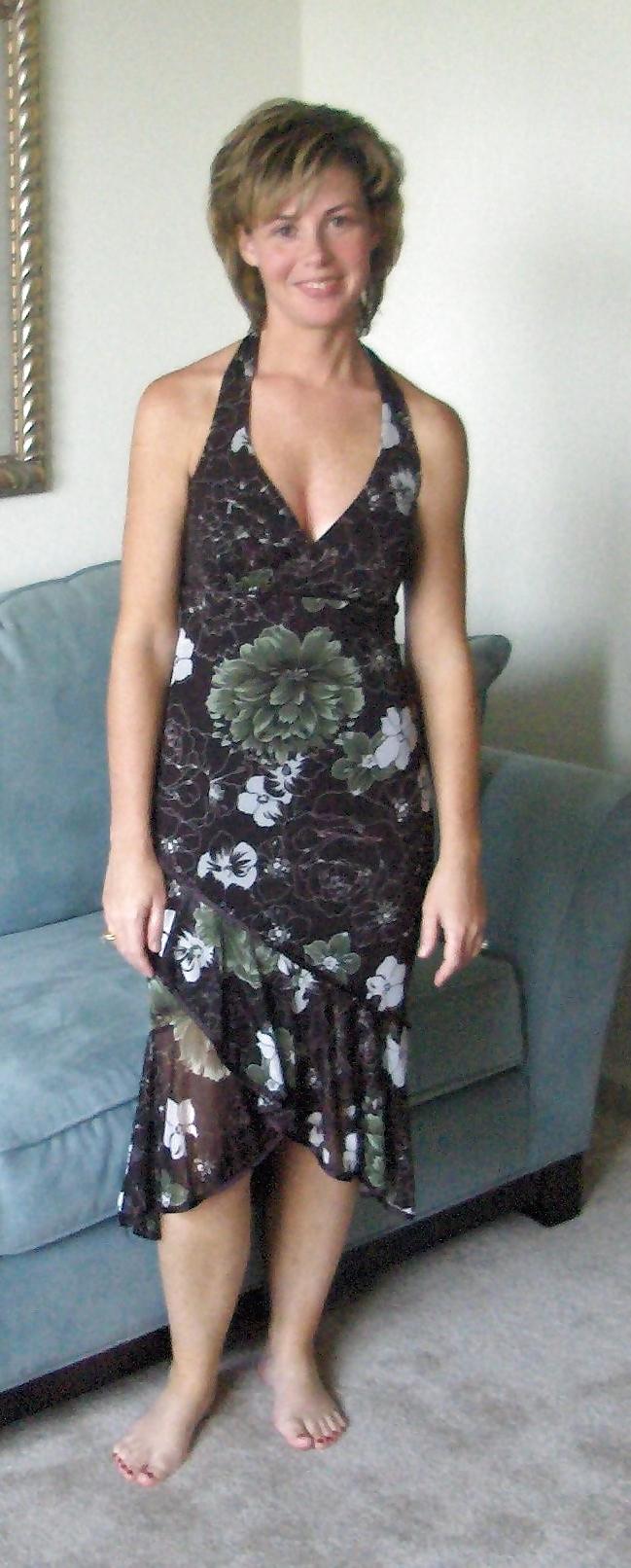 23P Milf in heat.