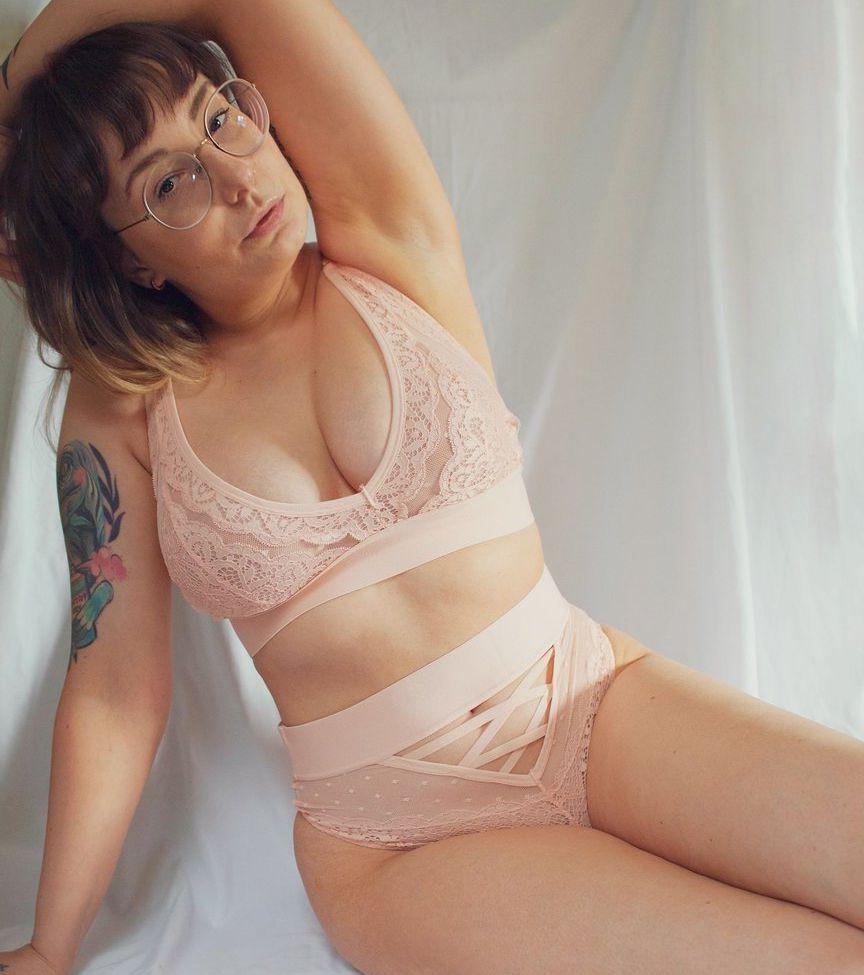 4P The Lingerie Princess nude