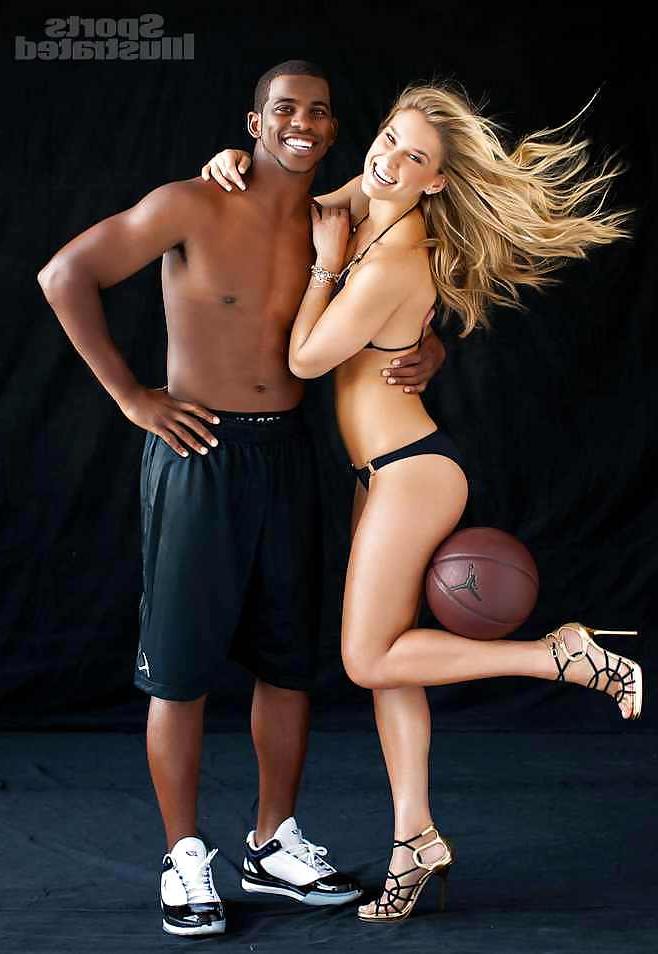 9P Bar Refaeli likes black men