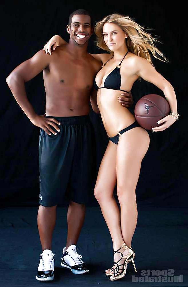 9P Bar Refaeli likes black men