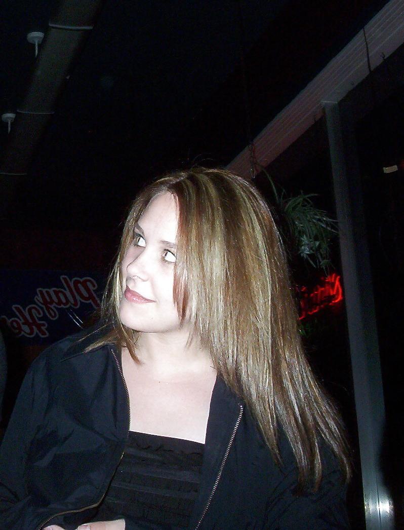 14P Bar Chick