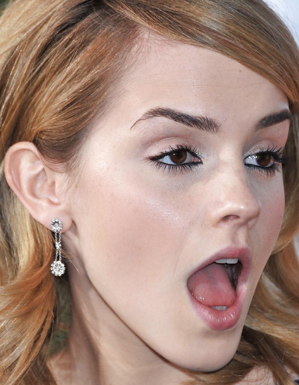 25P Emma Watson feet and face deserve hot cum
