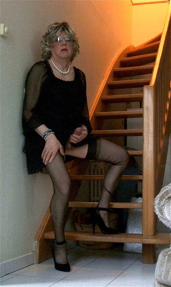 25P Cock-tease SLUT