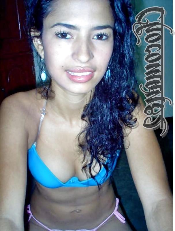 15P Mexican girl posing nade