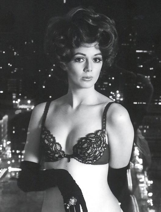 7P Vintage Bra's
