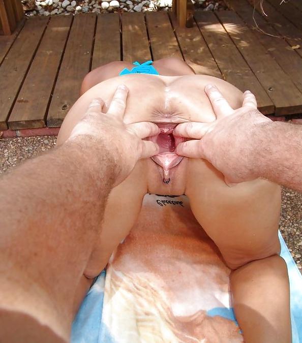 16P Hot MILF inserts anything big she can find