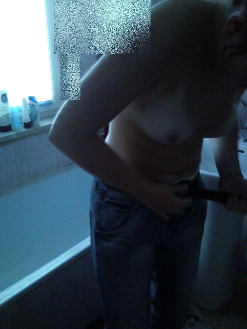 9P Bath voyeur 4