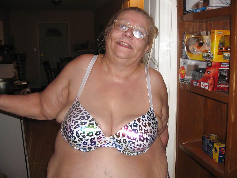 10P Sexy white bra and panties 